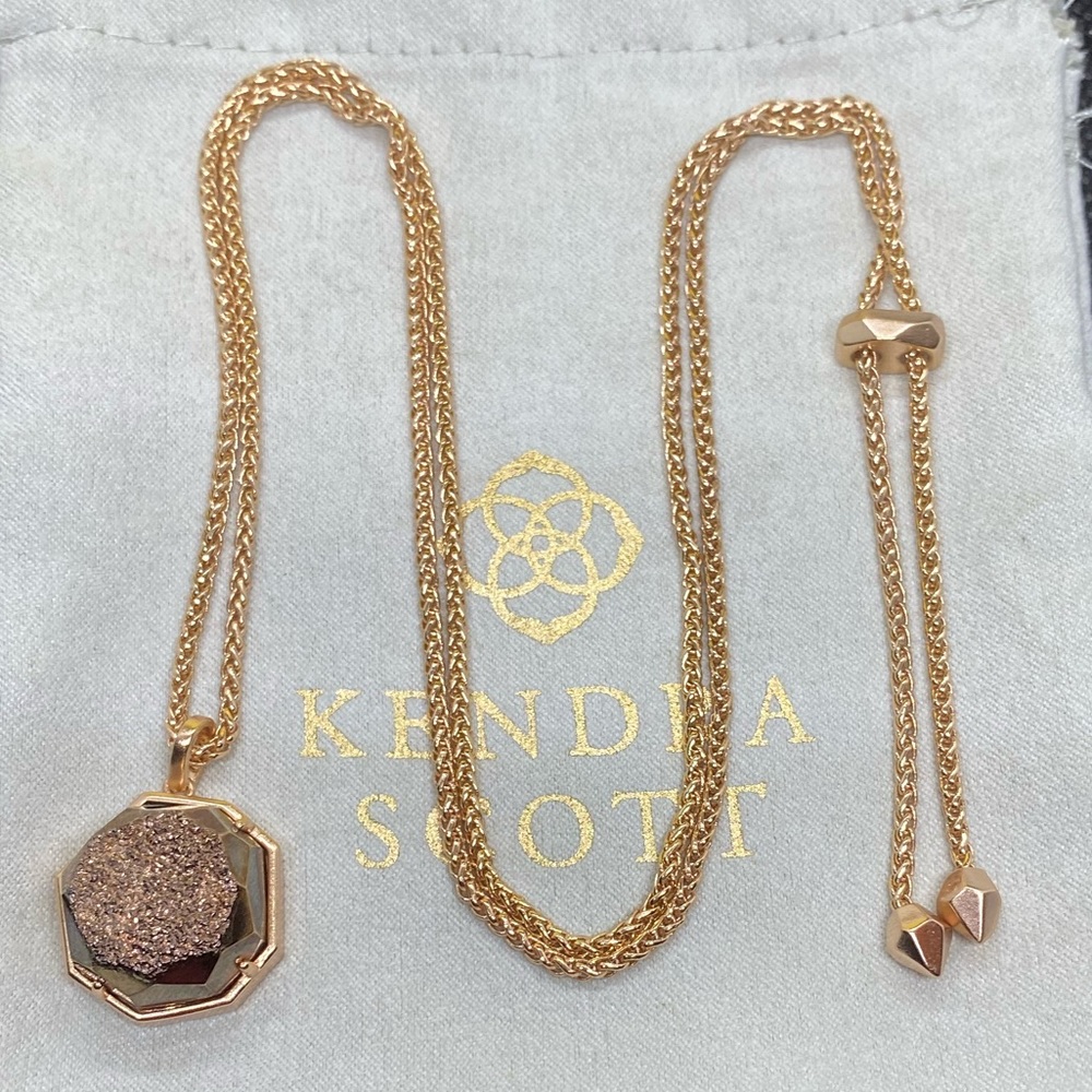 VGUC Kendra Scott Rose Gold Cynthia in RG Drusy